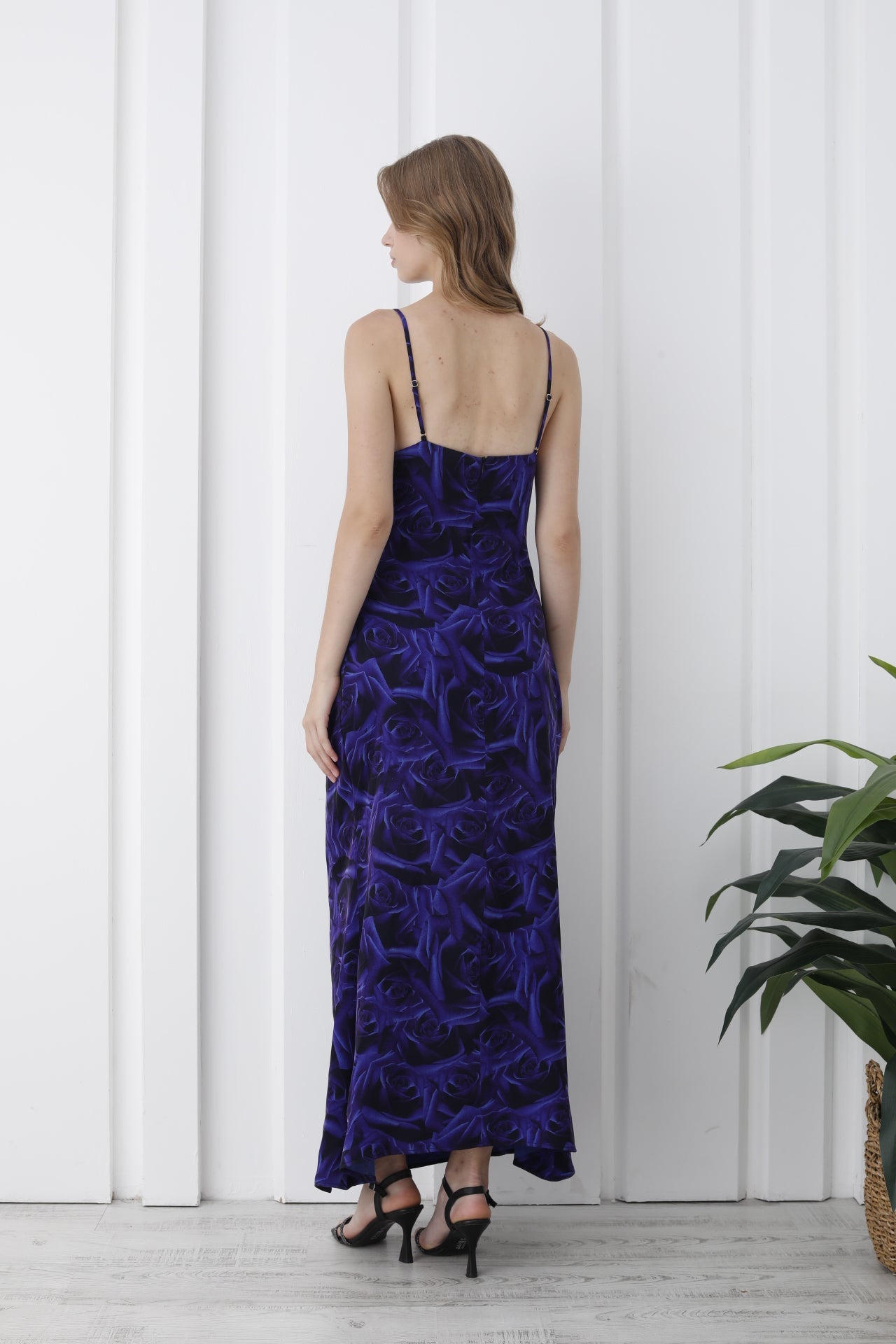Women’s Abstract Rose Print Maxi Dress - Dark Navy