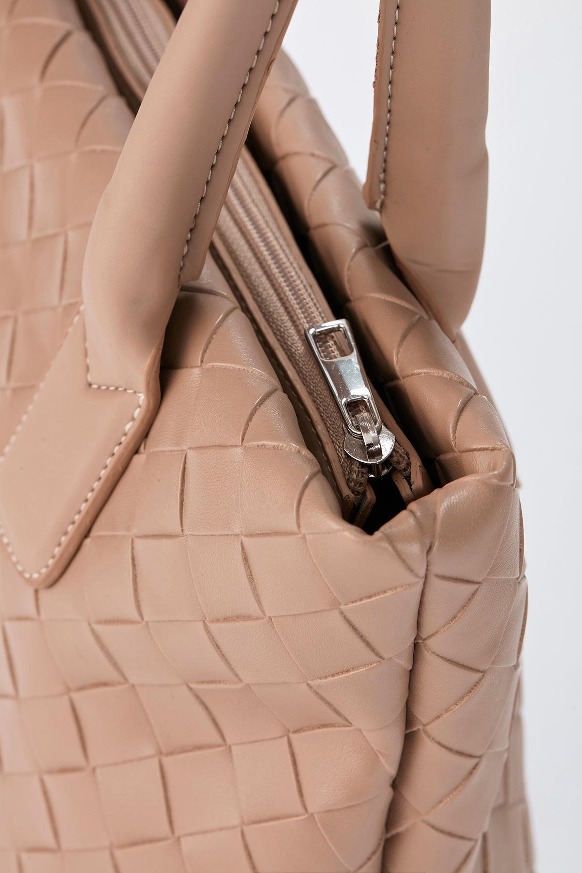 Braided Pu Leather Shoulder Bag - Beige