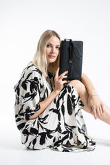 Woven Pu Leather Flap Closure Wristlet & Clutch&Crossbody  3-in-1 - Black
