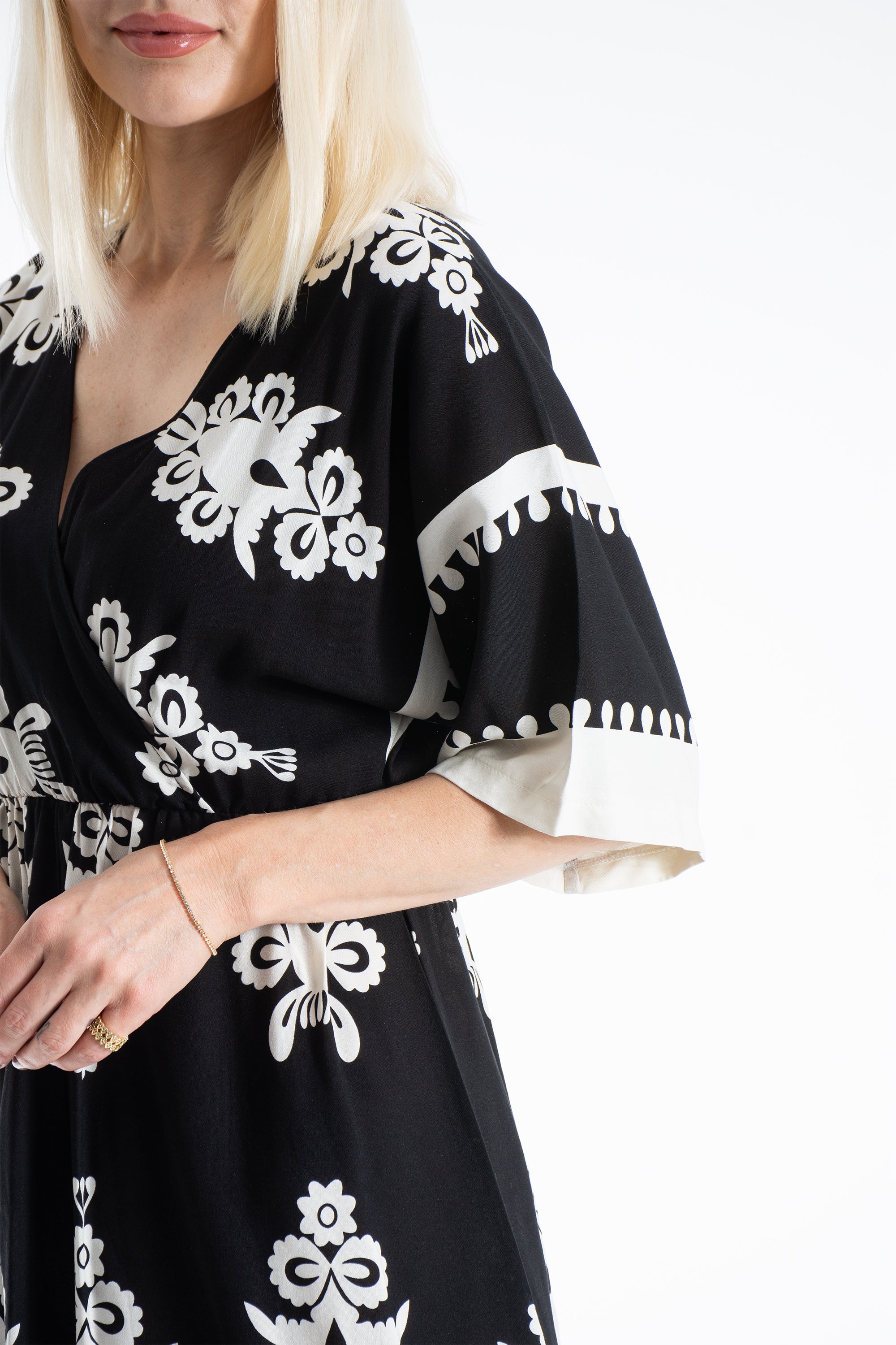 Womens Viscose  Printed Ornamental Floral Midi Dress