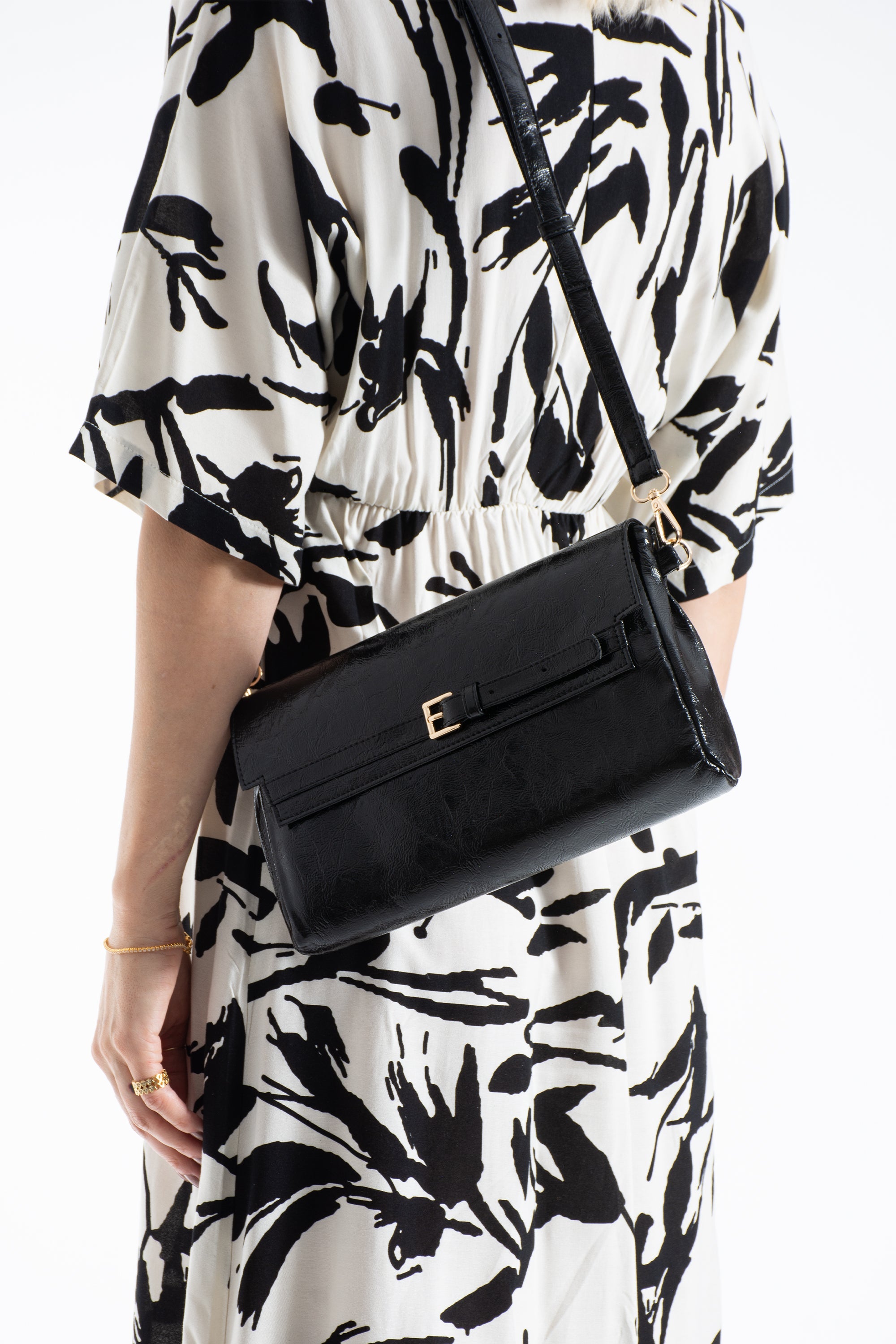 Crinkle Patent Flap Closure Wristlet & Clutc&Crossbody  3-in-1 Handbag - Black