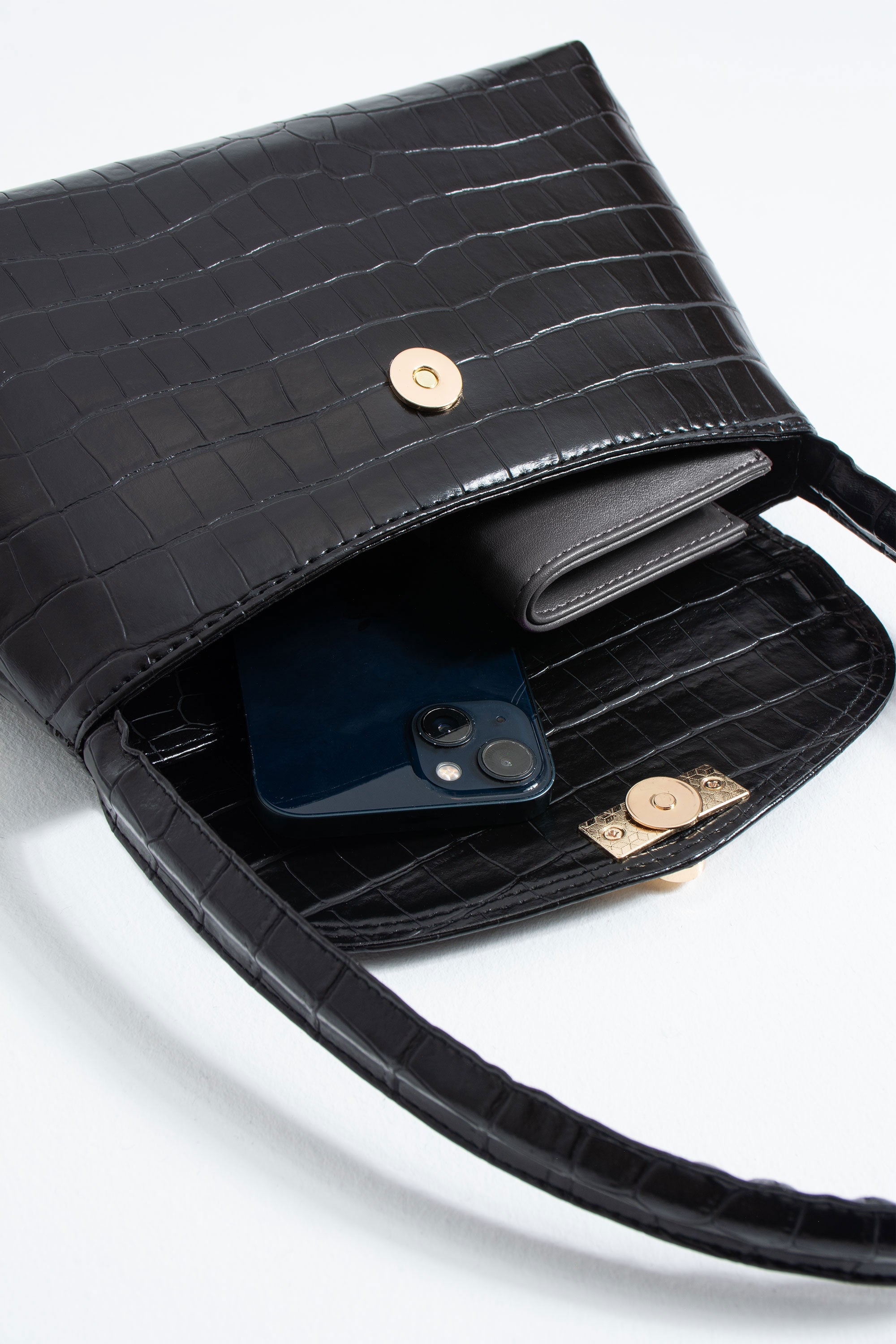 Croc Pu Flap Shoulder Bag - Black