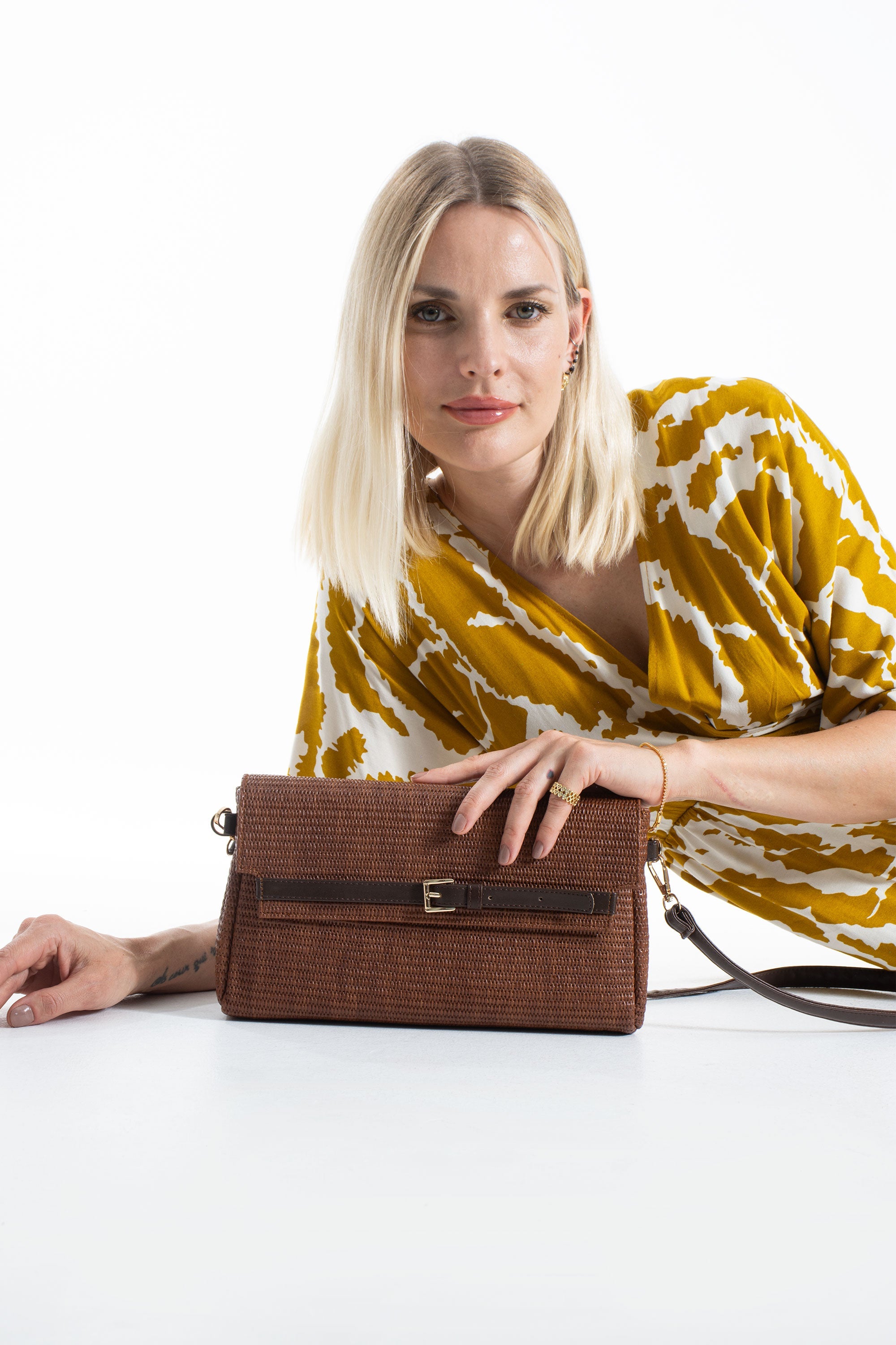 Woven Pu Leather Flap Closure Wristlet & Clutch&Crossbody  3-in-1 - Tan